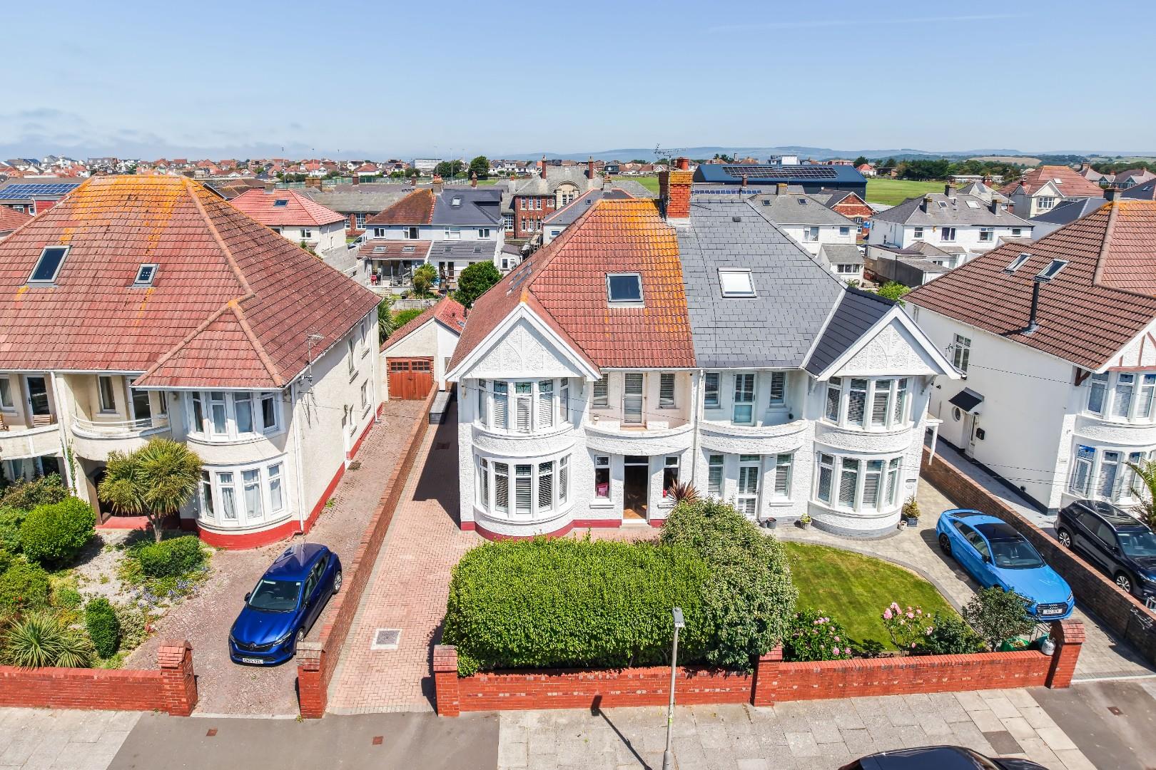 Victoria Avenue, Porthcawl, Bridgend County Borough, CF36 3HA